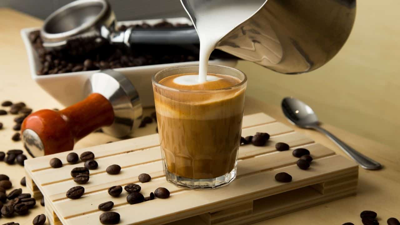 Piccolo Latte vs Cortado